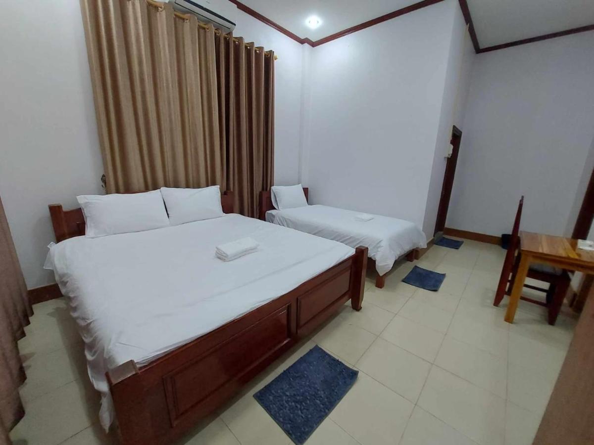 Inthavong Hotel/Guest House Vang Vieng Exteriér fotografie
