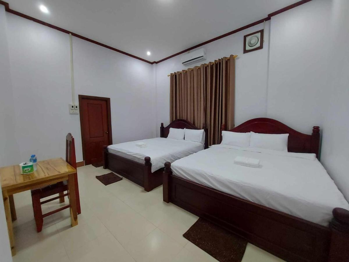 Inthavong Hotel/Guest House Vang Vieng Exteriér fotografie