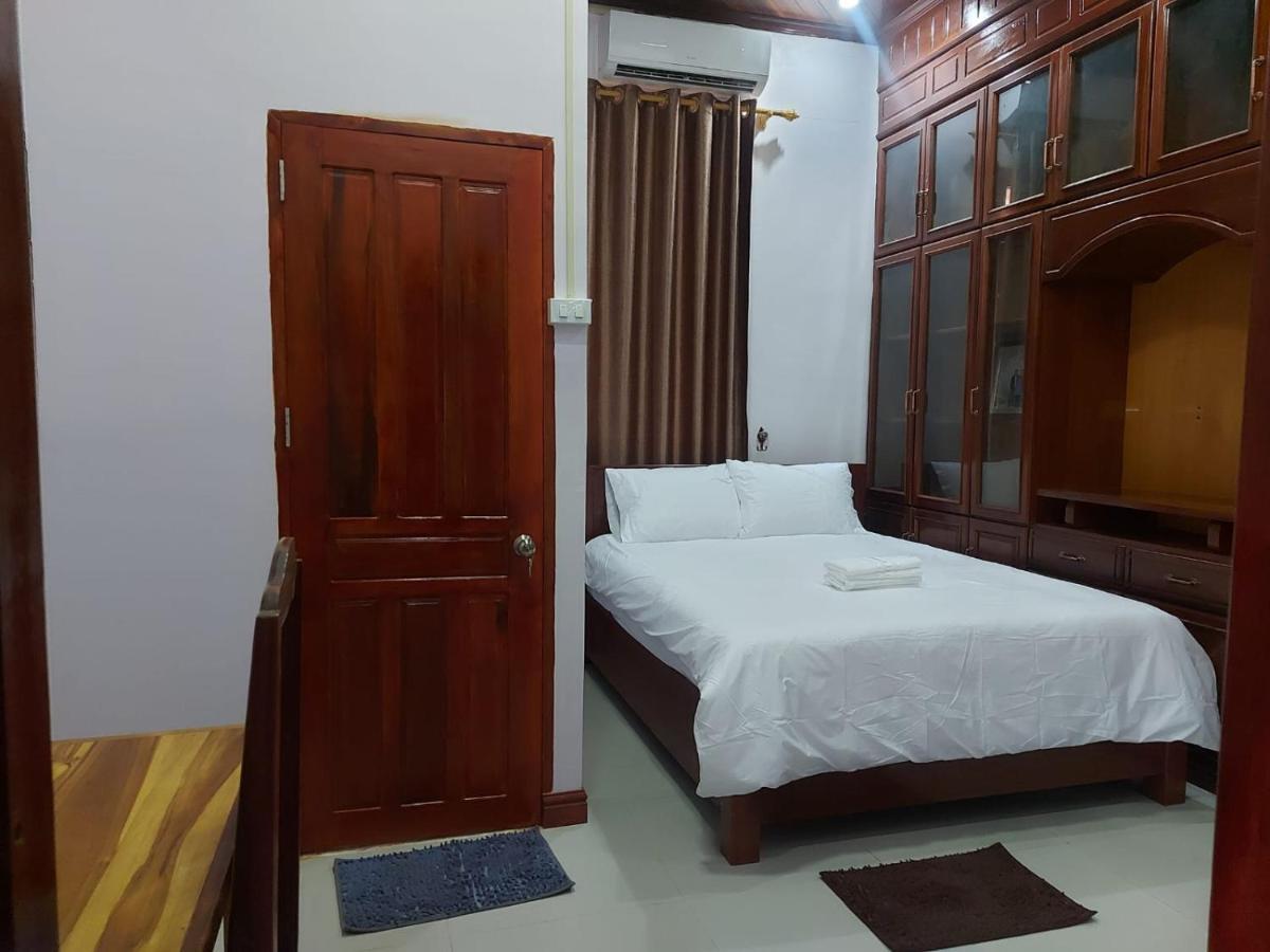 Inthavong Hotel/Guest House Vang Vieng Exteriér fotografie